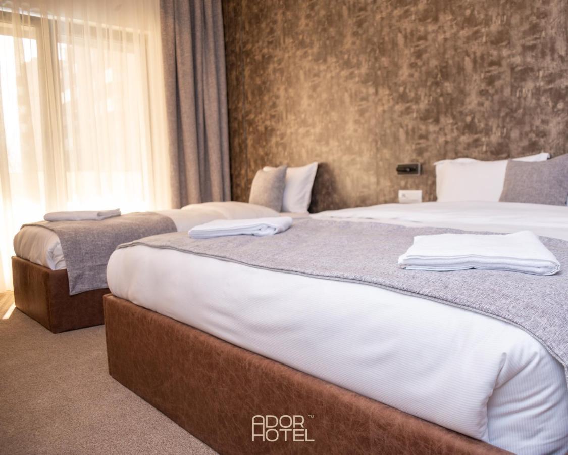 Ador Hotel North Mitrovica Екстер'єр фото